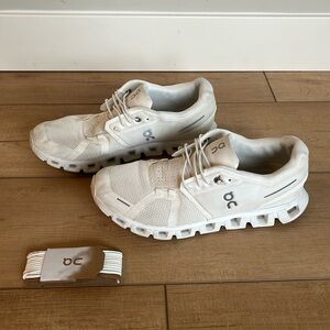 On Women’s Cloud 5 Shoes